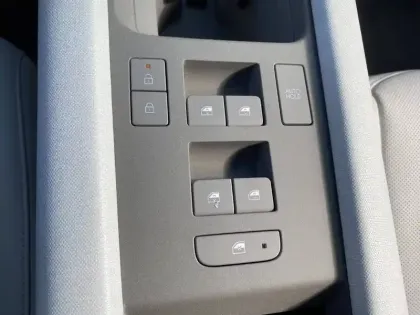 Photo 53 Hyundai Ioniq 6 Gén. I Ph1 NG Base 4