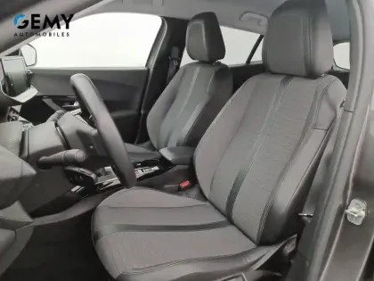 Photo 8 Peugeot 2008  PureTech 130 S&S BVM6