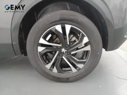 Photo 10 Peugeot 2008  PureTech 130 S&S BVM6