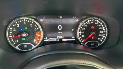 Photo 56 Jeep Renegade  1.5 Turbo T4 130 ch BVR7 e-Hybrid