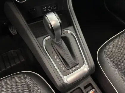 Photo 12 Renault Captur  E-Tech 145 - 21