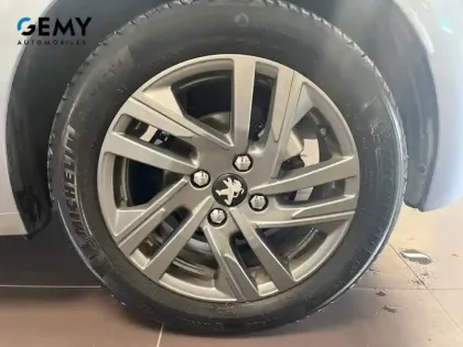 Photo 8 Peugeot 208  PureTech 100 S&S EAT8