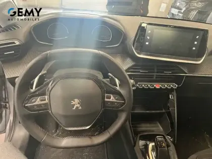 Photo 35 Peugeot 208  PureTech 100 S&S EAT8