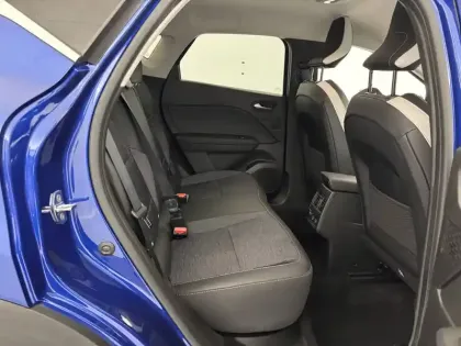 Photo 15 Renault Captur  TCe 140 - 21