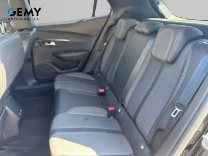 Photo 9 Peugeot 2008  Moteur électrique 136 ch