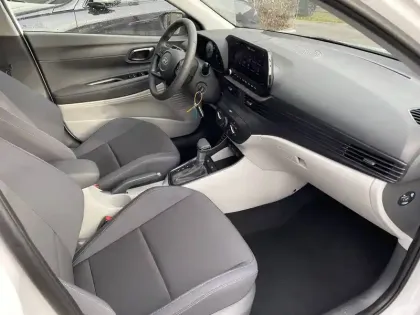 Photo 24 Hyundai Bayon  1.0 T-GDi 100 DCT-7