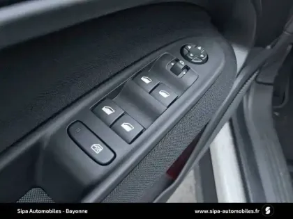 Photo 26 Fiat 600 e 54 kWh 156 ch