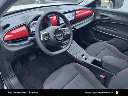 Photo 28 Fiat 600 e 54 kWh 156 ch