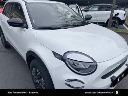 Photo 37 Fiat 600 e 54 kWh 156 ch