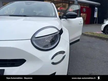 Photo 33 Fiat 600 e 54 kWh 156 ch