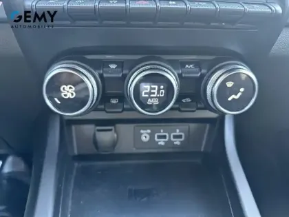 Photo 45 Renault Arkana  TCe 140 EDC FAP - 21B