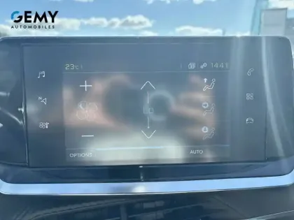 Photo 13 Peugeot 2008  Electrique 136 ch