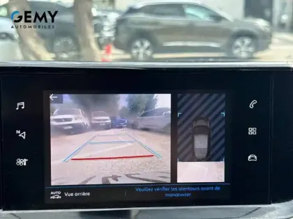 Photo 14 Peugeot 208  PureTech 130 S&S EAT8