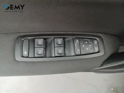 Photo 71 Renault Megane Mégane IV Estate E-TECH Plug-In Hybride 160