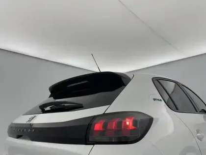 Photo 29 Peugeot 208  BlueHDi 100 S&S BVM6