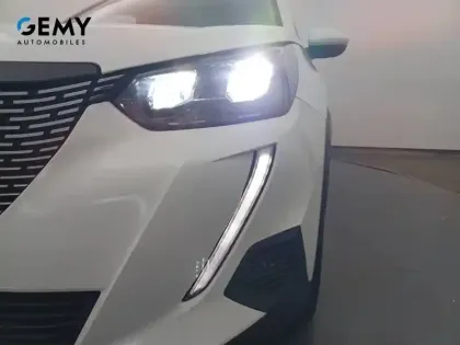 Photo 14 Peugeot 2008  PureTech 100 S&S BVM6