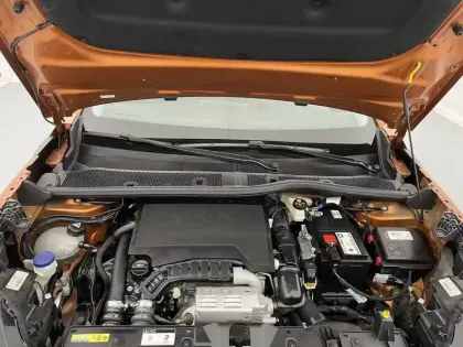 Photo 20 Peugeot 2008  PureTech 130 S&S BVM6