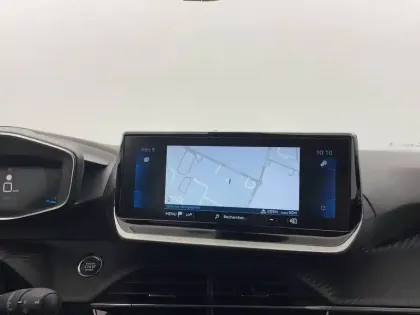 Photo 19 Peugeot 2008  PureTech 130 S&S BVM6