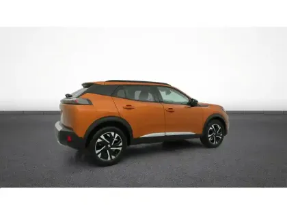 Photo 8 Peugeot 2008  PureTech 130 S&S BVM6