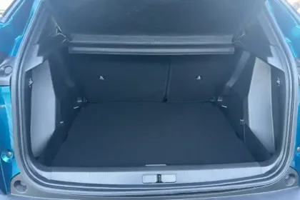 Photo 9 Peugeot 2008  Hybrid 145 e-DCS6