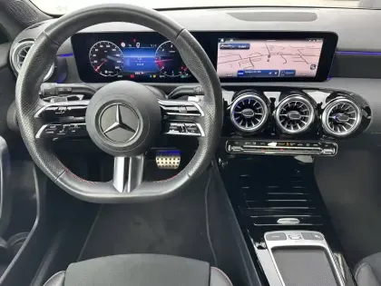 Photo 38 Mercedes Classe A  180 d 8G-DCT