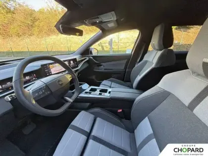 Photo 10 Opel Grandland  1.2 Turbo Hybrid 136 ch e-DCT6