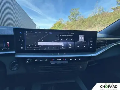 Photo 13 Opel Grandland  1.2 Turbo Hybrid 136 ch e-DCT6