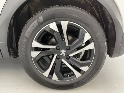 Photo 15 Peugeot 2008  Electrique 136 ch