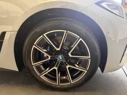 Photo 12 BMW I4  eDrive35 286 ch BVA