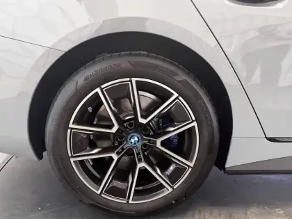 Photo 11 BMW I4  eDrive35 286 ch BVA