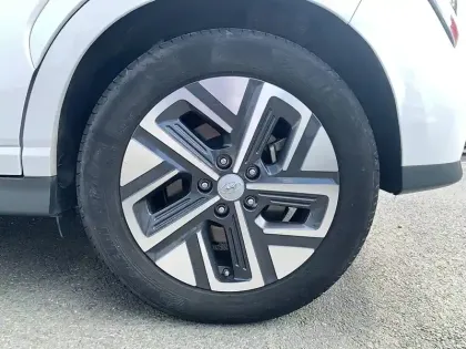 Photo 8 Hyundai Kona  Electrique 39 kWh - 136 ch