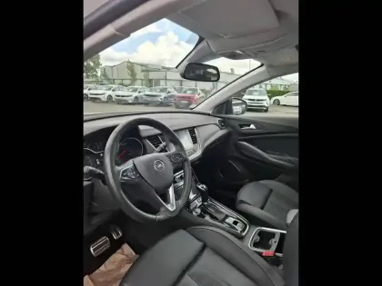 Photo 22 Opel Grandland X  1.6 Turbo 180 ch BVA8