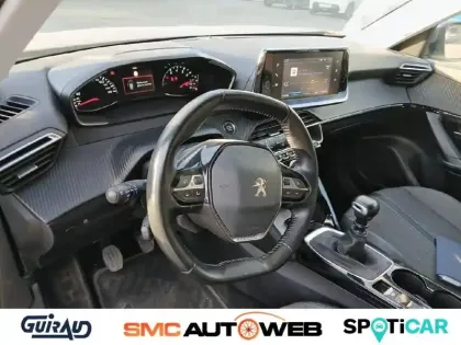 Photo 7 Peugeot 2008  PureTech 130 S&S BVM6