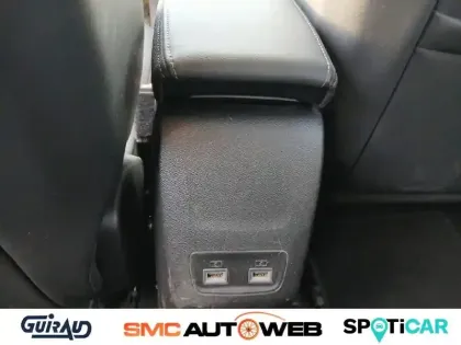 Photo 13 Peugeot 2008  PureTech 130 S&S BVM6