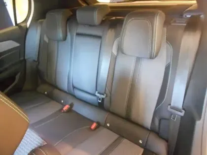 Photo 31 Peugeot 308  BlueHDi 130ch S&S EAT8