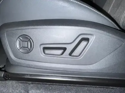 Photo 9 Audi Q6 E-tron  Sportback 306 ch 100 kWh performance