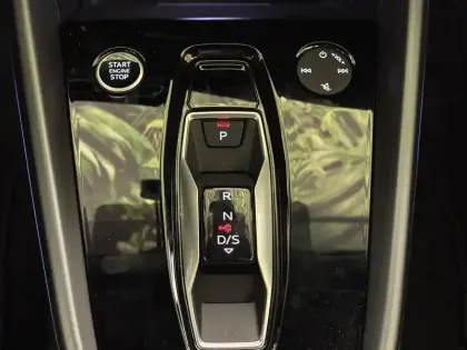 Photo 8 Audi A3  Allstreet TFSI e Hybride rechargeable 204 S tronic 6