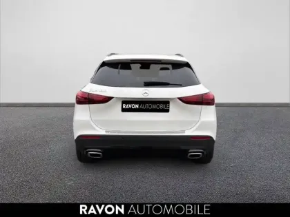 Photo 11 Mercedes GLA  180 7G-DCT