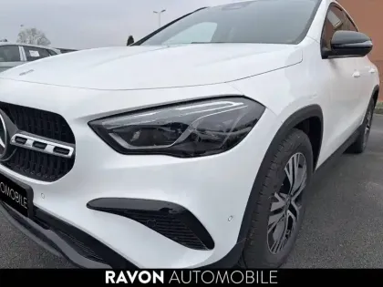 Photo 17 Mercedes GLA  180 7G-DCT