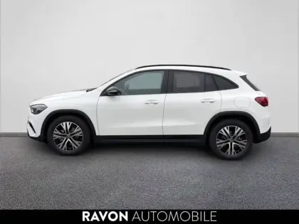 Photo 14 Mercedes GLA  180 7G-DCT