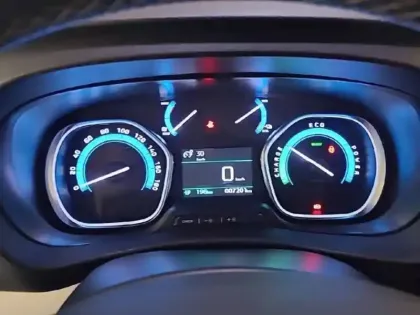 Photo 33 Peugeot Expert  FGN TOLE M ELECTRIQUE 50KWH 136CH