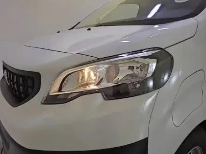 Photo 8 Peugeot Expert  FGN TOLE M ELECTRIQUE 50KWH 136CH