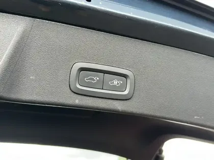 Photo 7 Volvo Xc40  T4 Recharge 129+82 ch DCT7