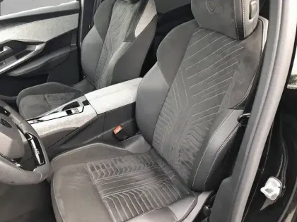 Photo 30 Peugeot 5008  Hybrid 136 e-DCS6