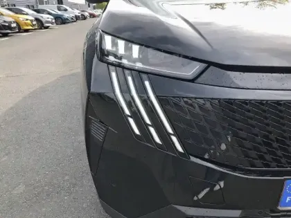 Photo 35 Peugeot 5008  Hybrid 136 e-DCS6
