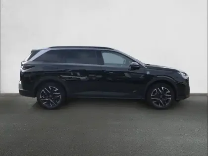 Photo 23 Peugeot 5008  Hybrid 136 e-DCS6