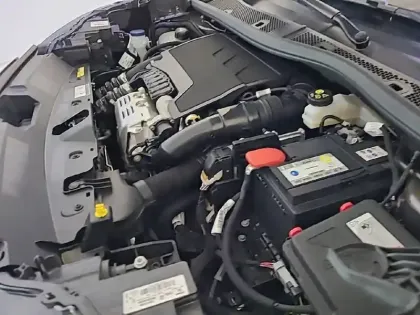 Photo 14 Peugeot 2008  PureTech 100 S&S BVM6