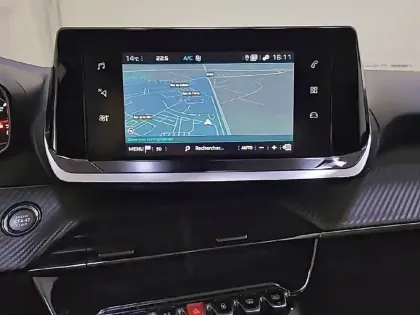 Photo 18 Peugeot 2008  PureTech 100 S&S BVM6