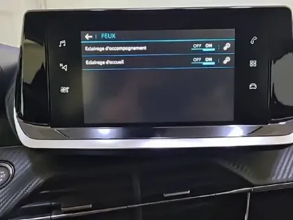 Photo 22 Peugeot 2008  PureTech 100 S&S BVM6