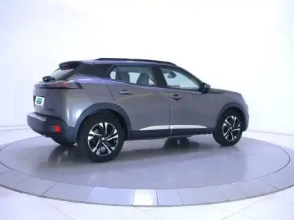 Photo 4 Peugeot 2008  PureTech 100 S&S BVM6